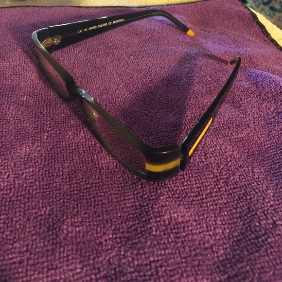 United Colors of Benetton eyeglasses - Picture 1 of 6